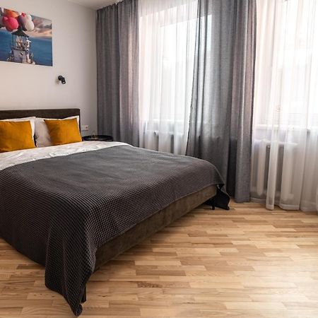 Lovely Apartment In The City Center Kaunas Ngoại thất bức ảnh