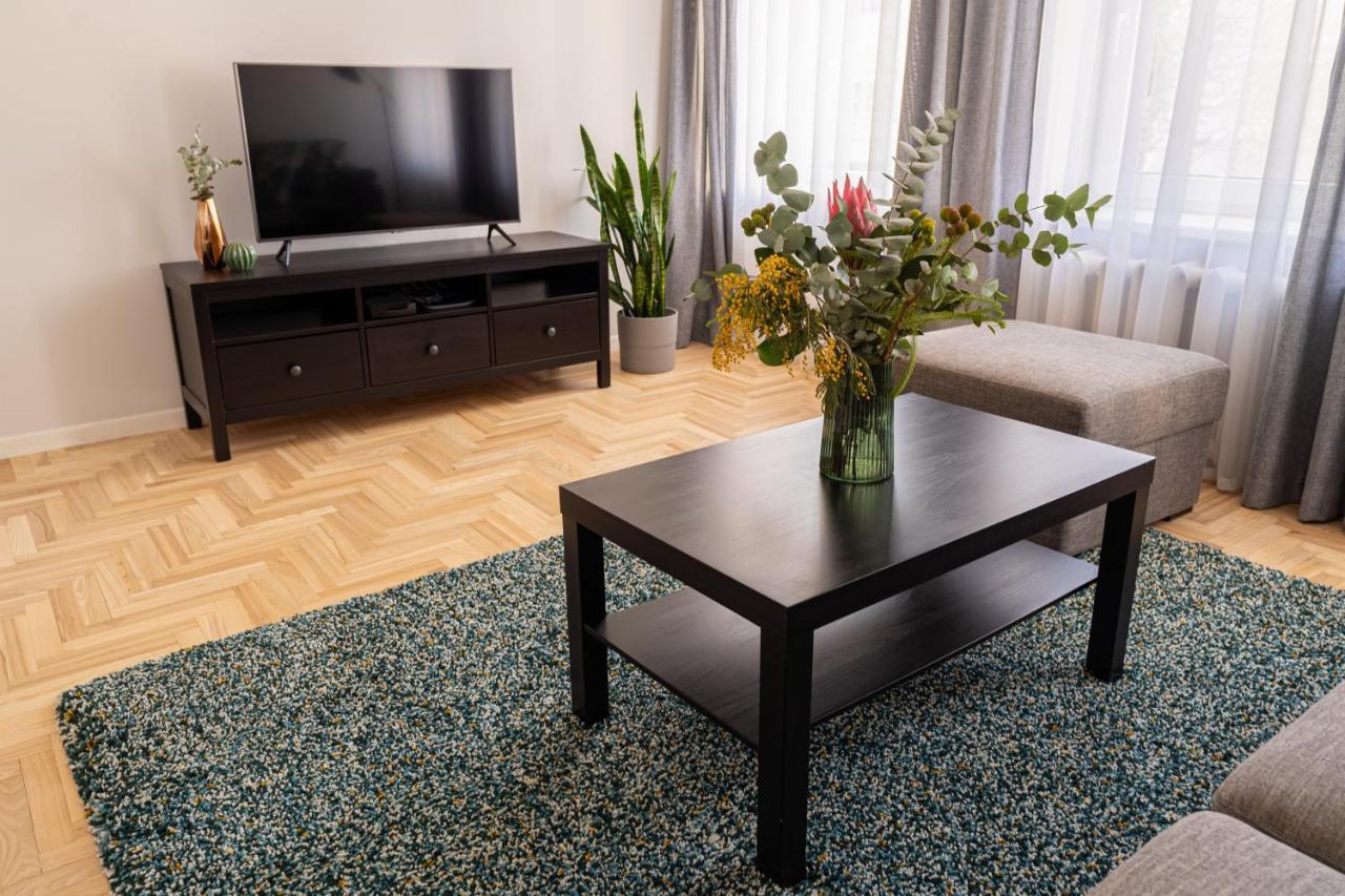 Lovely Apartment In The City Center Kaunas Ngoại thất bức ảnh