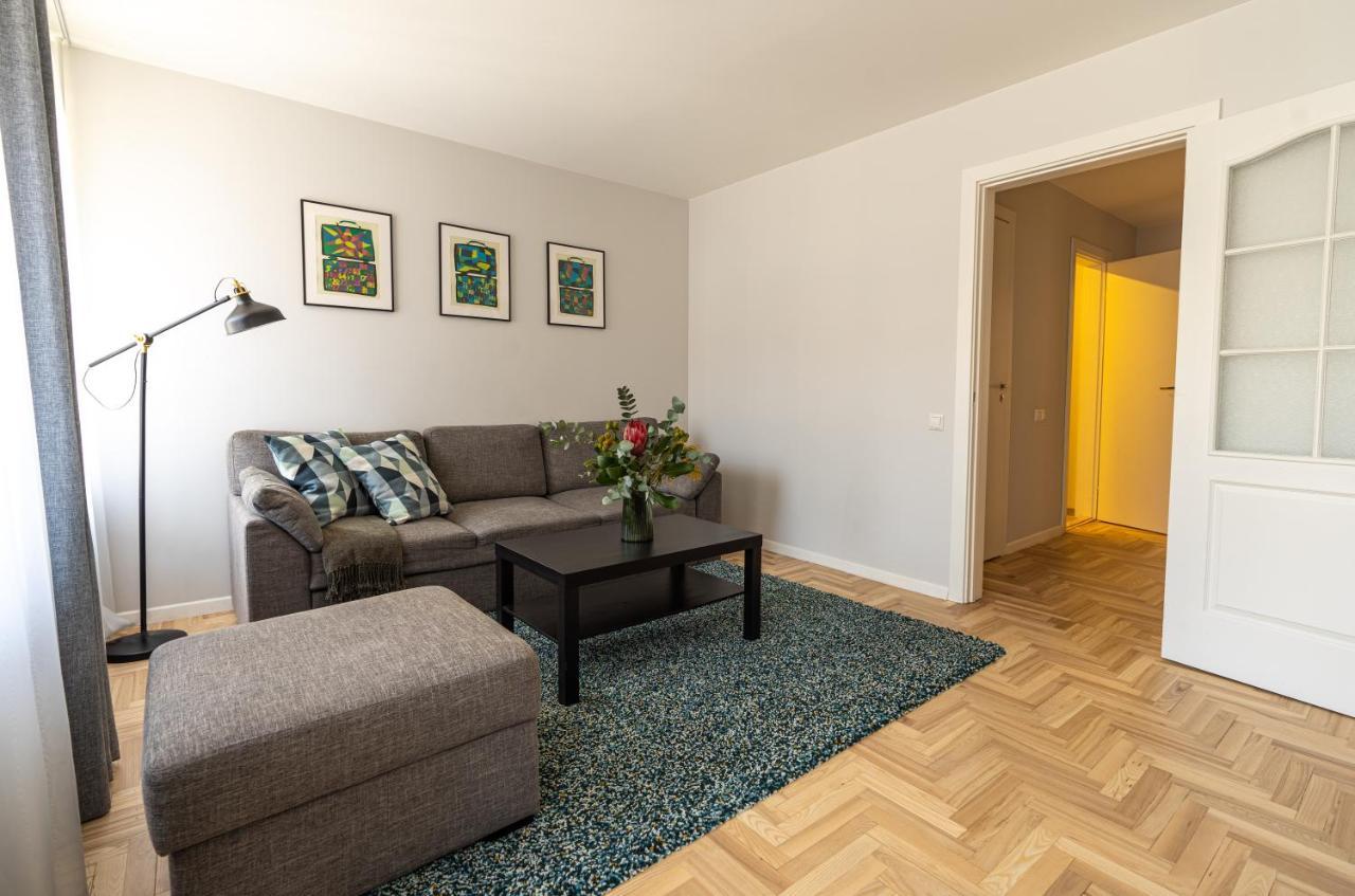 Lovely Apartment In The City Center Kaunas Ngoại thất bức ảnh